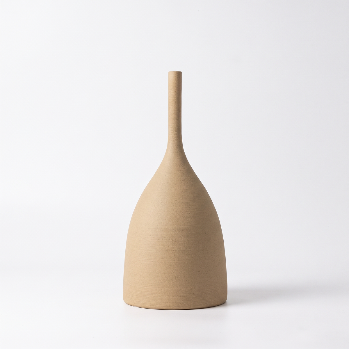 Handmade Morandi ceramic vase – Sand Bell (24.5 cm), on a white background