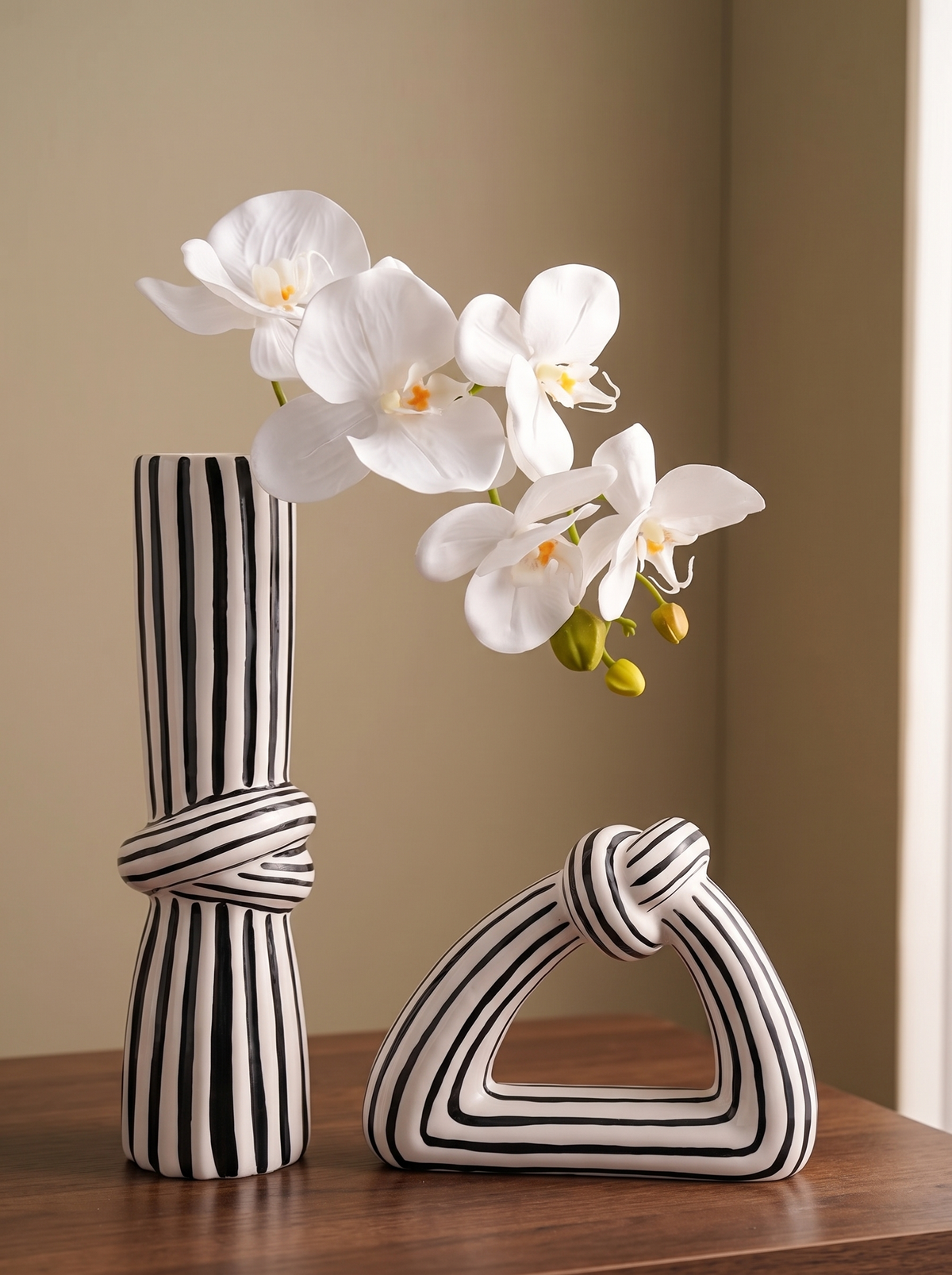 Close view of black and white striped ceramic